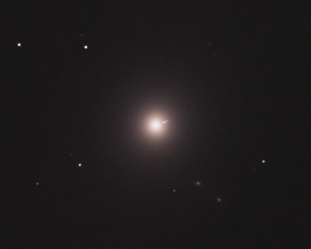 M87JET-8bit